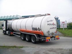 Behälterinstandsetzung mit Erneuerung der Kunststoffverkleidung